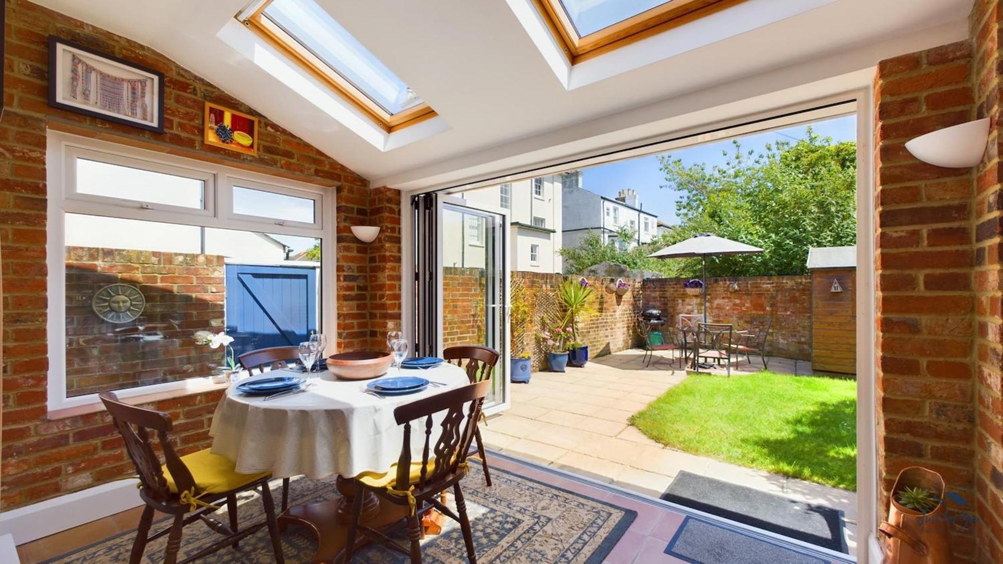 Anchor Down Cottage The Perfect Seaside Retreat Sleeps 4 Beach 2 Mins Ryde  Zewnętrze zdjęcie
